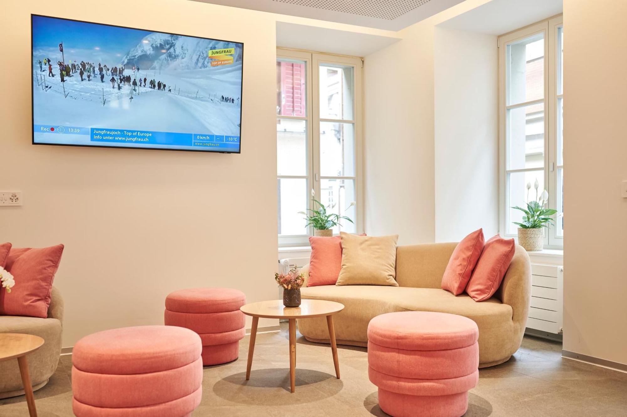 Aparthotel Krone - Self Check-In Unterseen 외부 사진