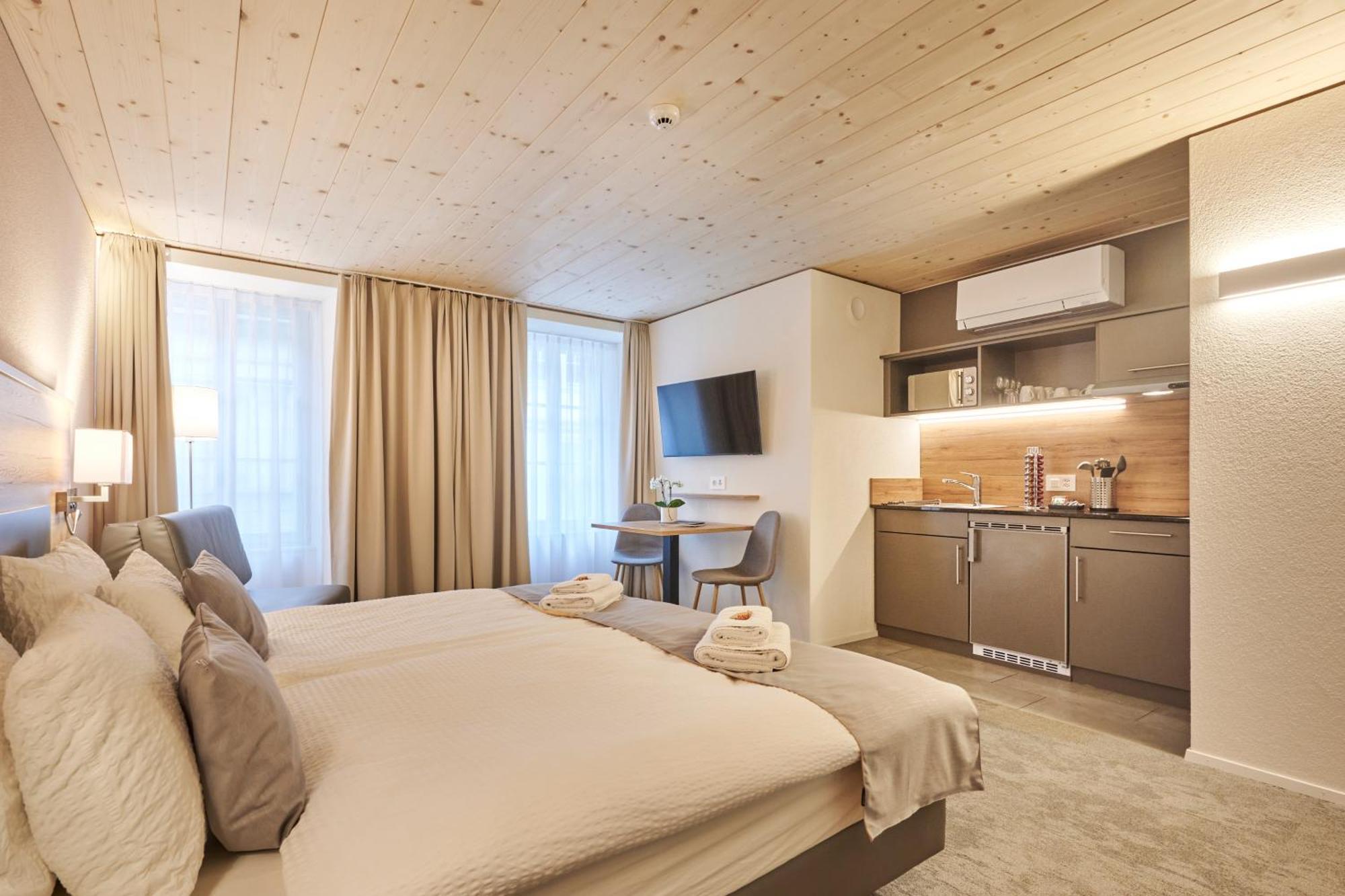 Aparthotel Krone - Self Check-In Unterseen 외부 사진