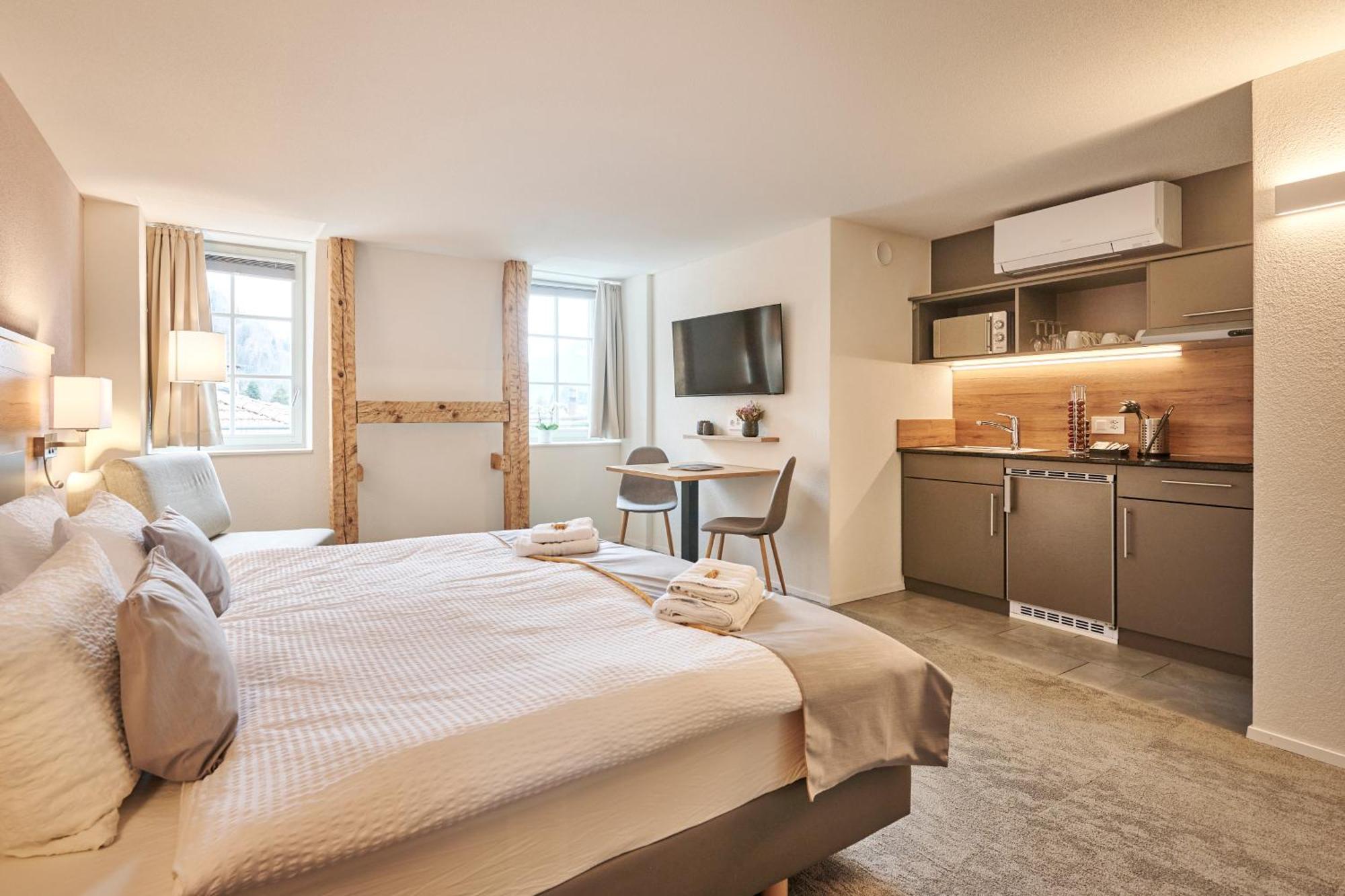 Aparthotel Krone - Self Check-In Unterseen 외부 사진